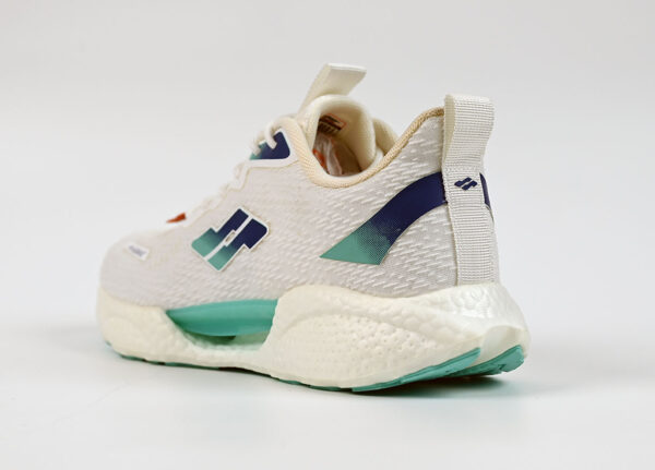strike013 - Image 3