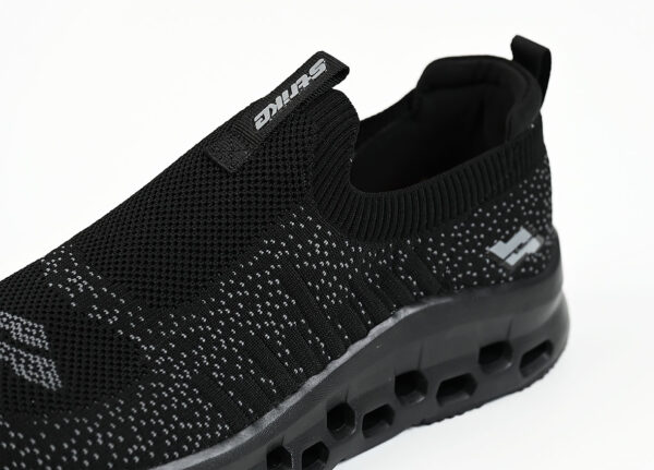 strike011 - Image 3